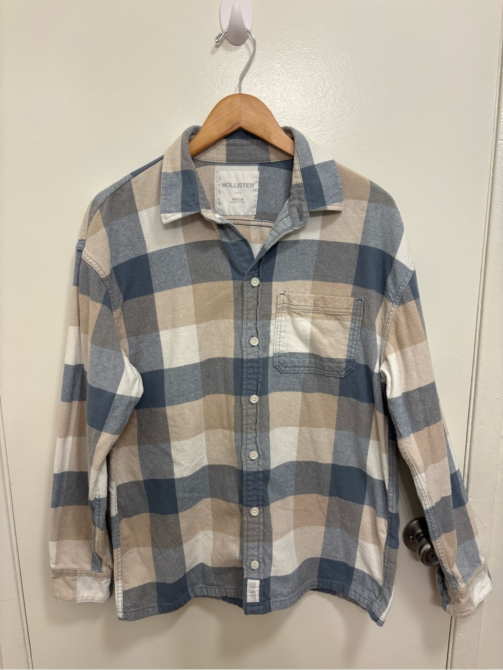 Hollister Men's Blue, Beige & White Plaid Button-Down Shirt